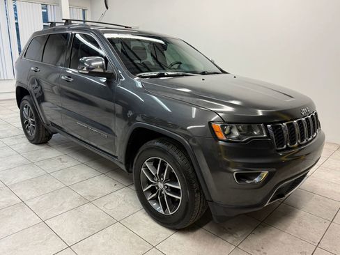 Used 2017 Jeep Grand Cherokee Limited AWD/4WD image 1