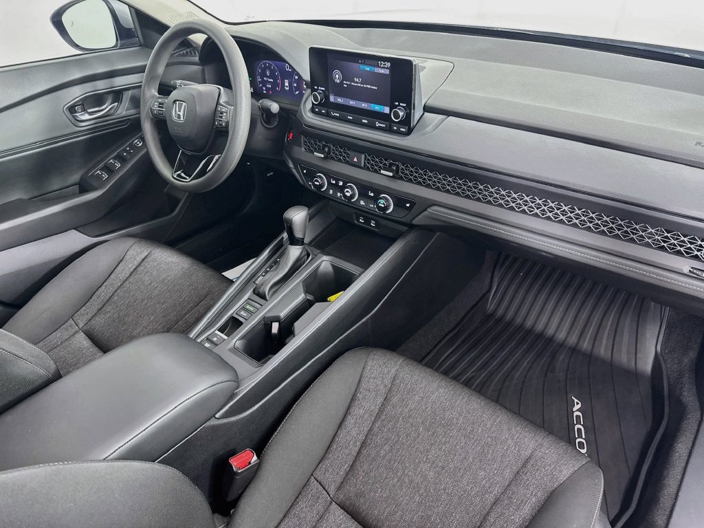Used 2023 Honda Accord EX image 35