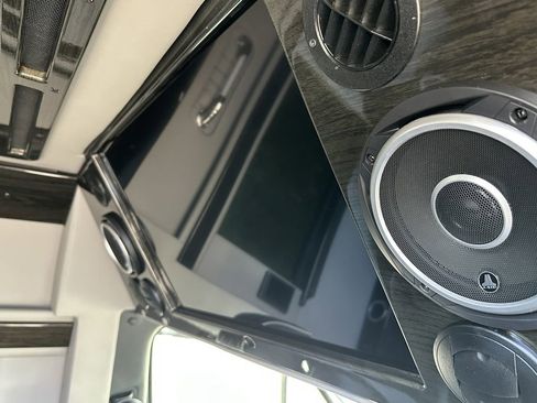 Used 2022 Mercedes-Benz Sprinter 3500 image 18