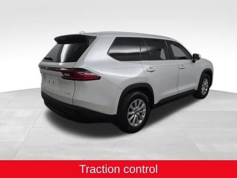 Used 2025 Toyota Grand Highlander FWD image 4