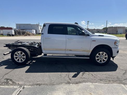 Used 2020 RAM 2500 Big Horn w/ Level 2 Equipment Group AWD/4WD image 3