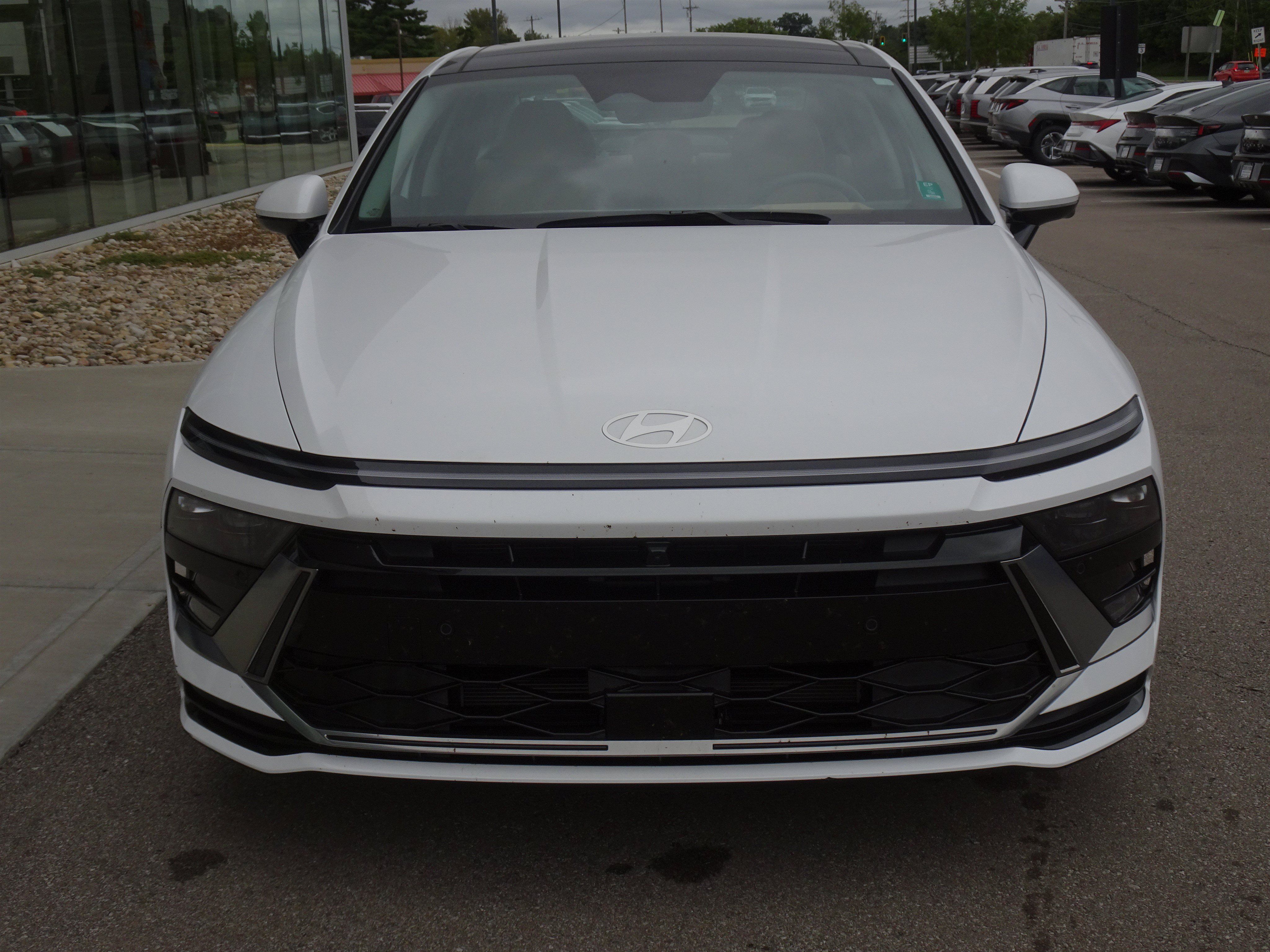 Used 2026 Hyundai Sonata Limited FWD image 7