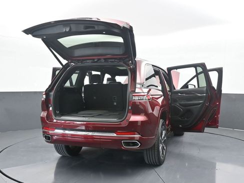 Used 2023 Jeep Grand Cherokee Overland w/ Luxury Tech Group IV image 79