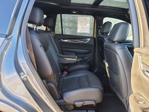 Used 2020 Cadillac XT6 Sport image 40