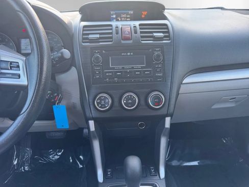 Used 2015 Subaru Forester 2.5i Premium w/ All-Weather Package AWD/4WD image 16