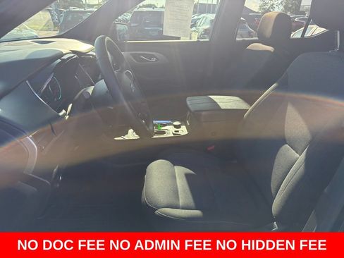 Used 2023 Chevrolet Traverse LT w/ Midnight/Sport Edition AWD/4WD image 12