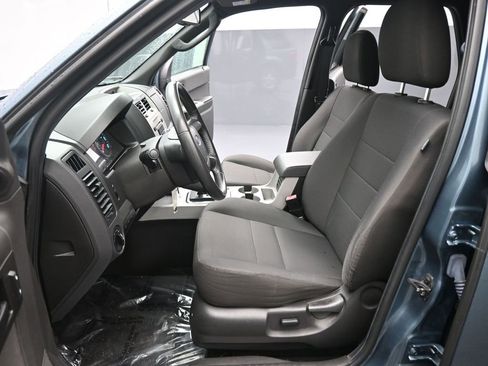 Used 2012 Ford Escape XLT image 9