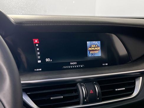 Used 2019 Alfa Romeo Stelvio Ti image 15