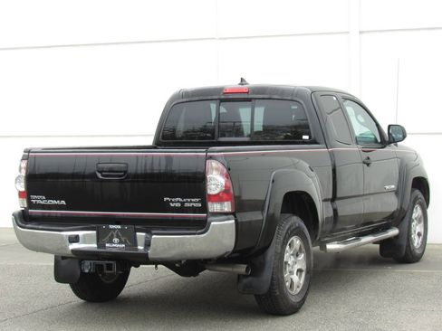 Used 2015 Toyota Tacoma PreRunner w/ SR5 Package image 6