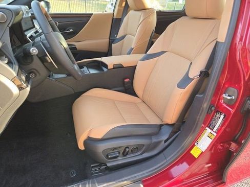 New 2025 Lexus ES 350 Ultra Luxury image 8
