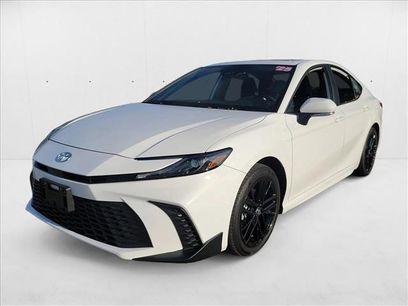 Used 2025 Toyota Camry SE