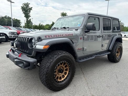 Used 2023 Jeep Wrangler Unlimited Rubicon w/ Cold Weather Group AWD/4WD image 8