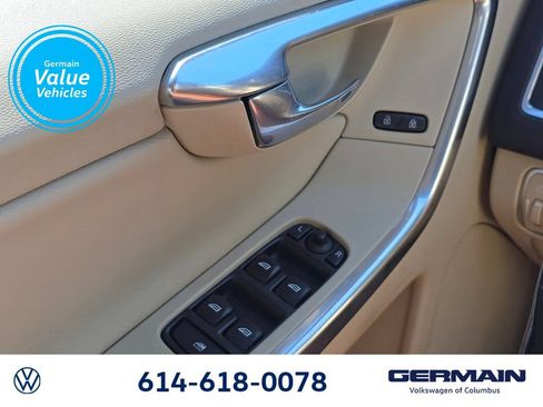 Used 2016 Volvo XC60 T6 w/ Proximity Package FWD image 26