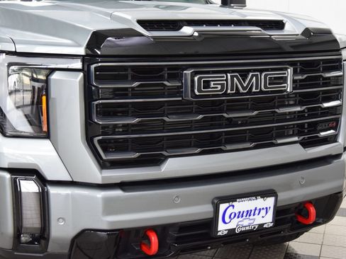 Used 2024 GMC Sierra 2500 AT4 w/ AT4 Preferred Package AWD/4WD image 13