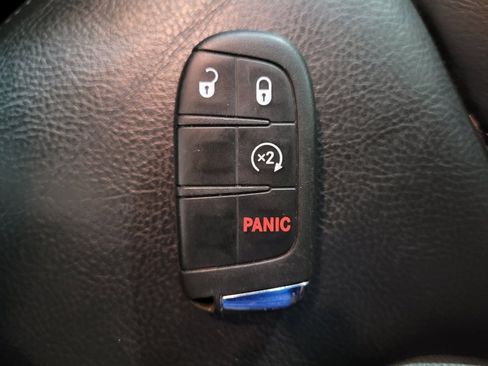 Used 2021 Jeep Renegade Limited AWD/4WD image 32