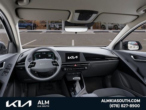 New 2025 Kia Niro LX image 14