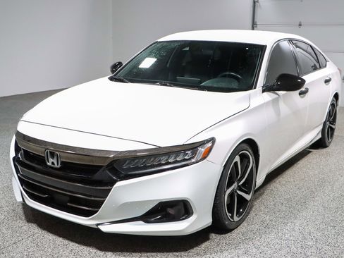 Used 2021 Honda Accord Sport image 29