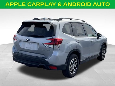 Used 2020 Subaru Forester Premium image 9