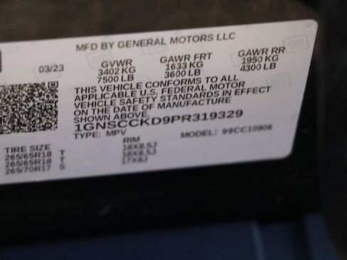 Used 2023 Chevrolet Suburban LT image 36