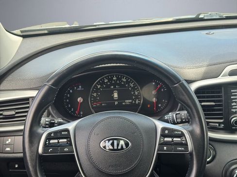 Used 2020 Kia Sorento EX image 12