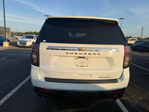 Used 2021 Chevrolet Suburban Premier w/ Premium Package image 6