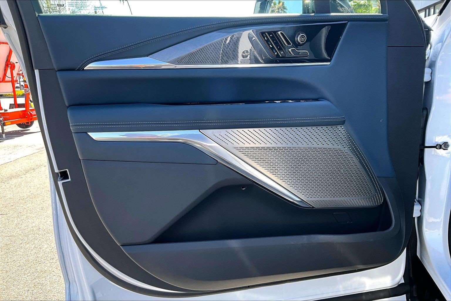 New 2026 Cadillac Escalade IQ Luxury 2 w/ LPO, Floor Liner Package AWD/4WD image 11