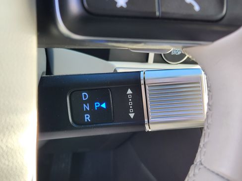 Used 2024 Hyundai Santa Fe Limited image 23