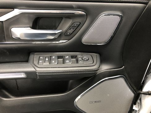 Certified 2025 RAM 1500 Laramie AWD/4WD image 18