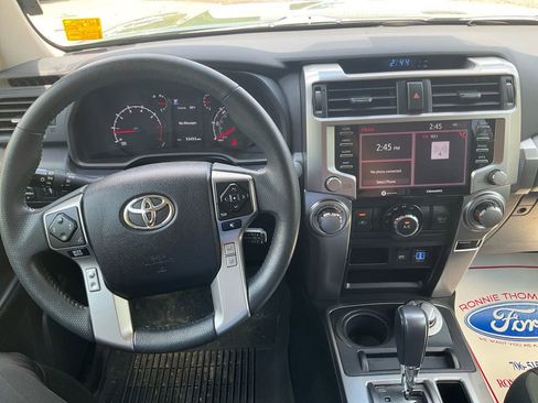 Used 2021 Toyota 4Runner Trail Special Edition AWD/4WD image 25