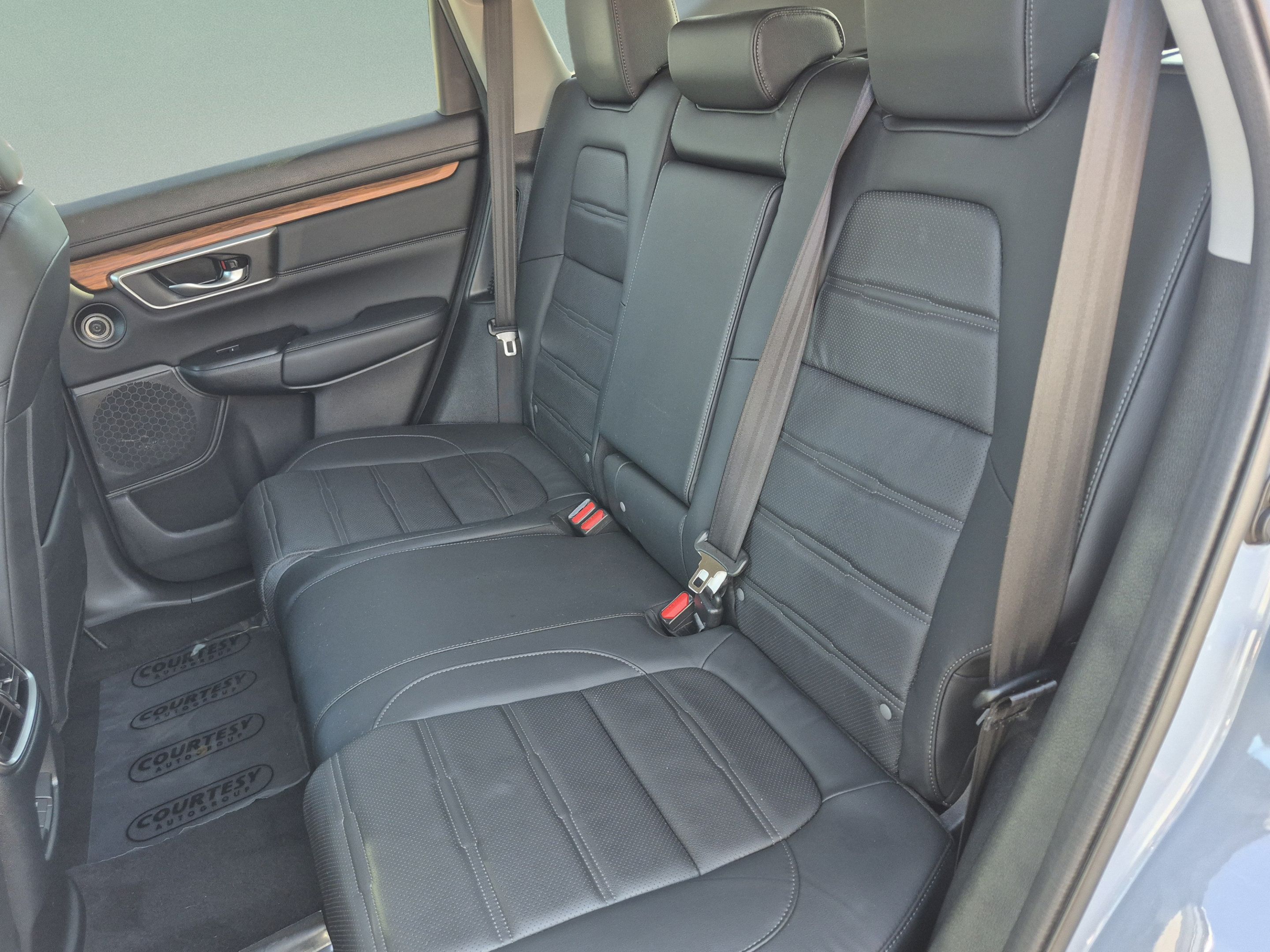 Used 2022 Honda CR-V Touring image 17