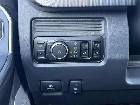 New 2026 Ford F450 Platinum image 17