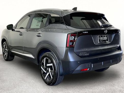 New 2026 Nissan Kicks SV w/ Cold Weather Package FWD image 5