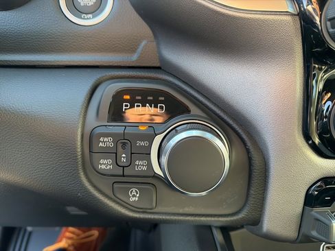 New 2026 RAM 1500 4x4 Crew Cab image 34