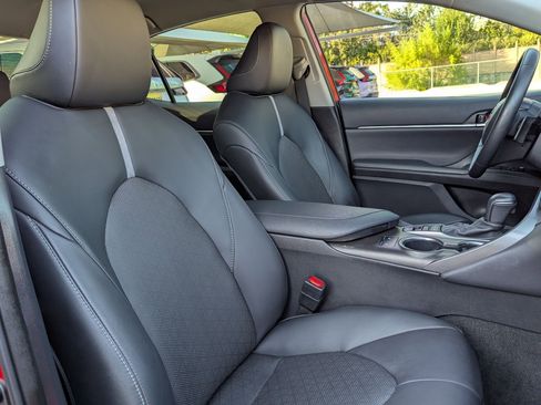 Used 2023 Toyota Camry XSE image 26