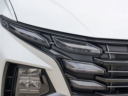 New 2026 Hyundai Tucson SE image 9