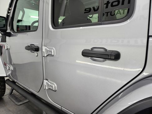 Used 2021 Jeep Wrangler Unlimited Rubicon image 26