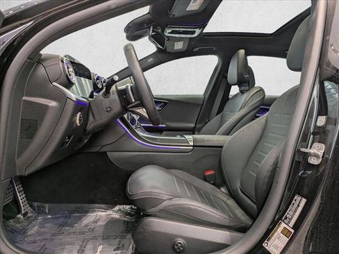 Used 2025 Mercedes-Benz C 300 4MATIC Sedan image 17