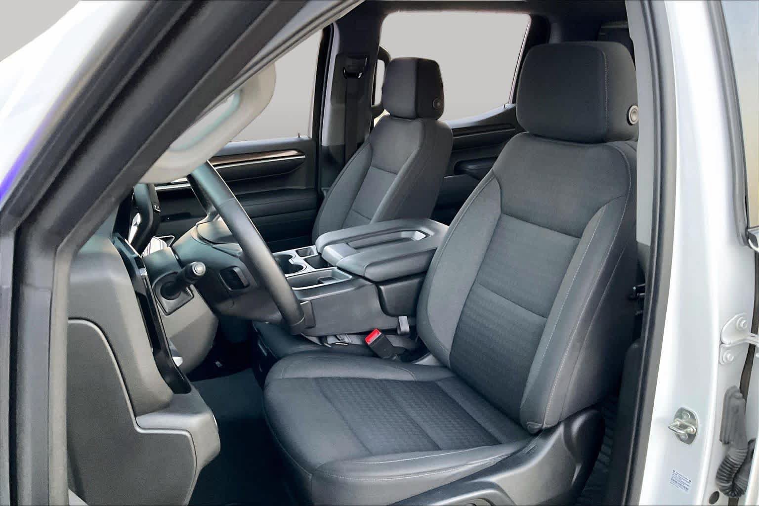 Used 2022 Chevrolet Silverado 1500 RST AWD/4WD image 9