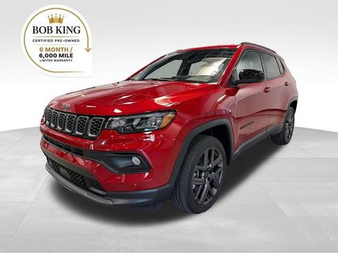 Used 2026 Jeep Compass Latitude AWD/4WD image 1