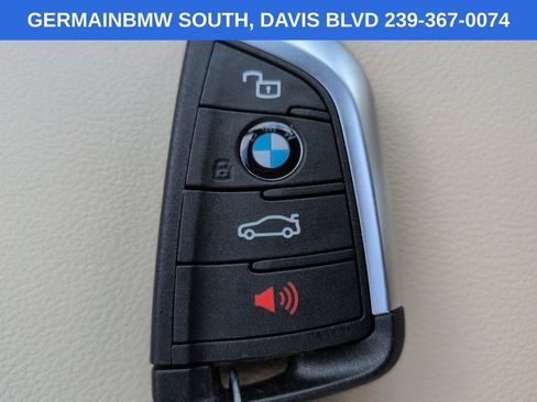 Used 2024 BMW 330i Sedan w/ Convenience Package RWD image 32