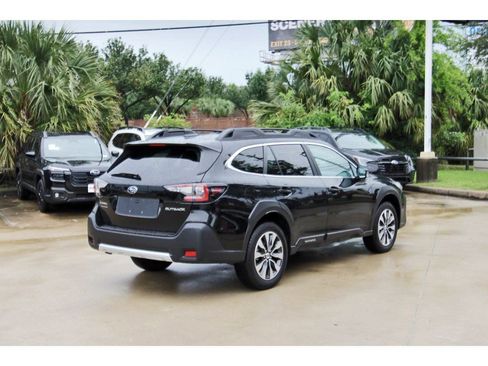 Certified 2025 Subaru Outback Limited AWD/4WD image 6