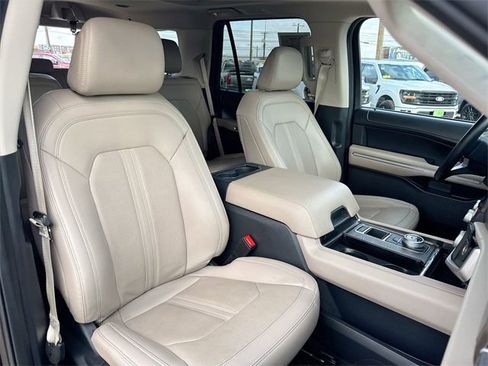 Certified 2024 Ford Expedition Limited image 31