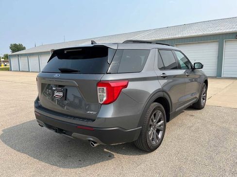 Used 2023 Ford Explorer XLT w/ Equipment Group 202A image 6