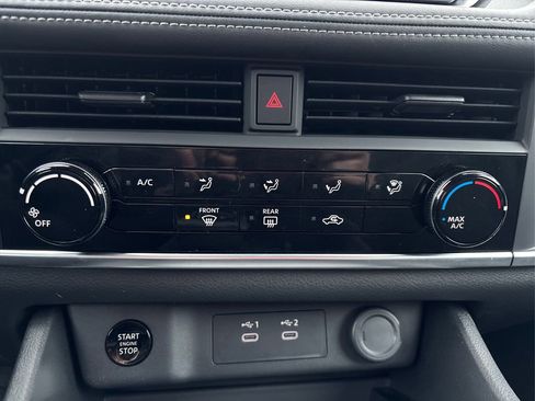 Certified 2025 Nissan Rogue S image 28