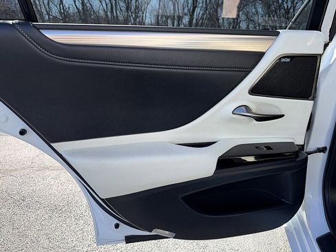 Used 2023 Lexus ES 350 F Sport w/ Accessory Package (Z2) image 26