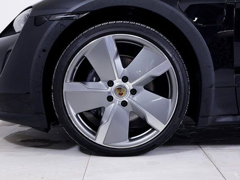 Certified 2024 Porsche Taycan 4 Cross Turismo w/ Premium Package image 24