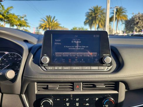 Certified 2025 Nissan Rogue S image 21