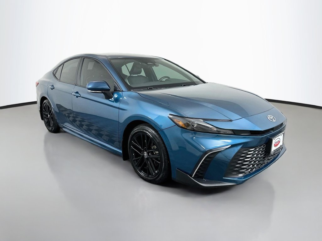 Certified 2026 Toyota Camry SE w/ Convenience Package FWD image 3