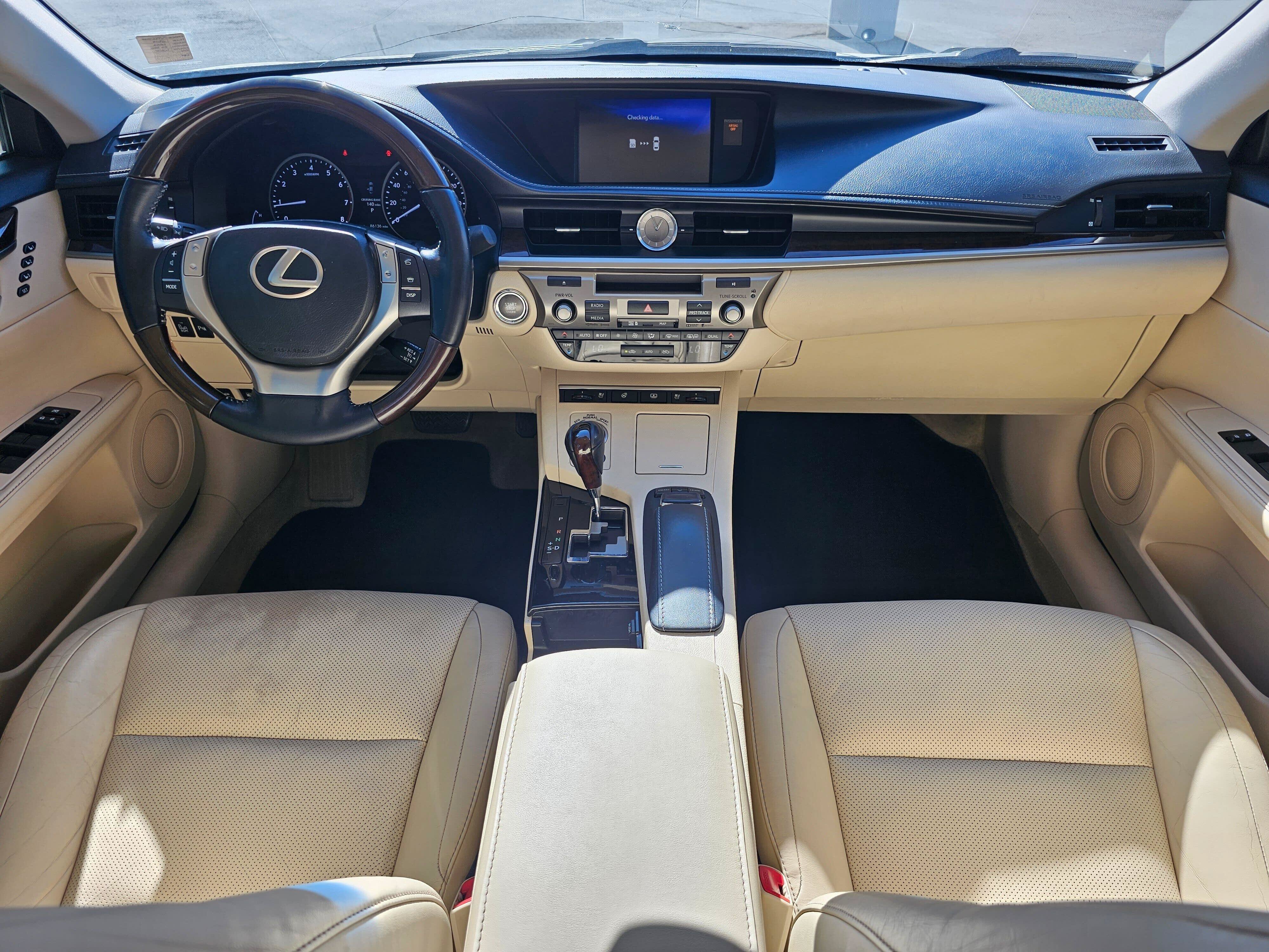Used 2015 Lexus ES 350 w/ Luxury Package FWD image 15