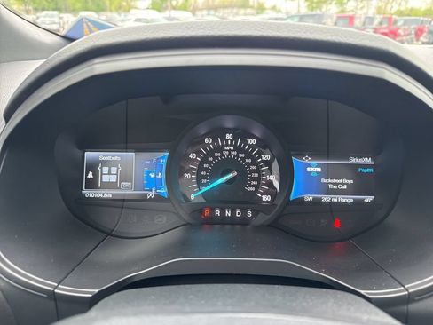 Used 2024 Ford Edge ST-Line w/ Class II Trailer Tow Package AWD/4WD image 13